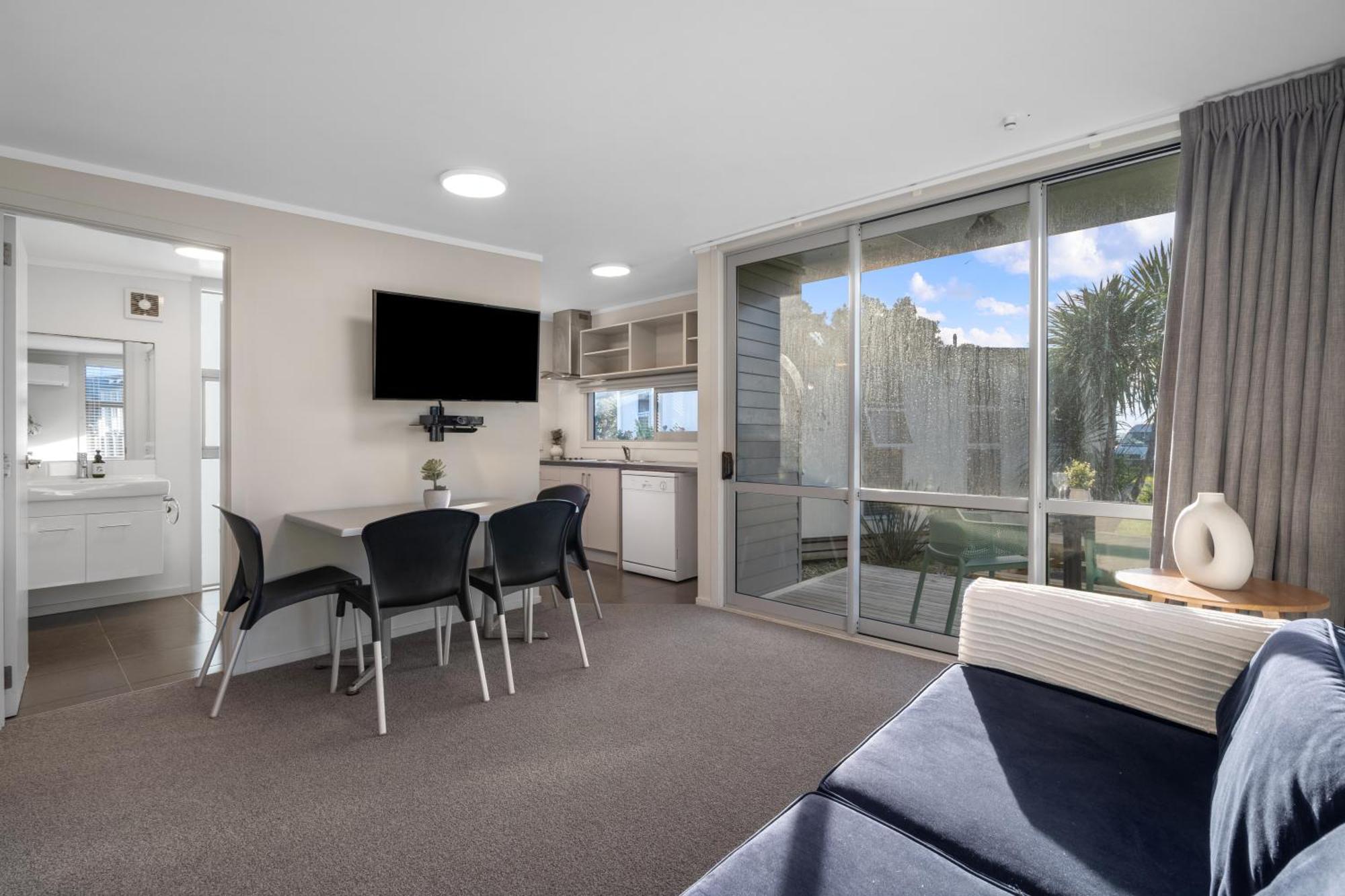 Tasman Holiday Parks - Waihi Beach Εξωτερικό φωτογραφία A typical one-bedroom apartment at the hotel